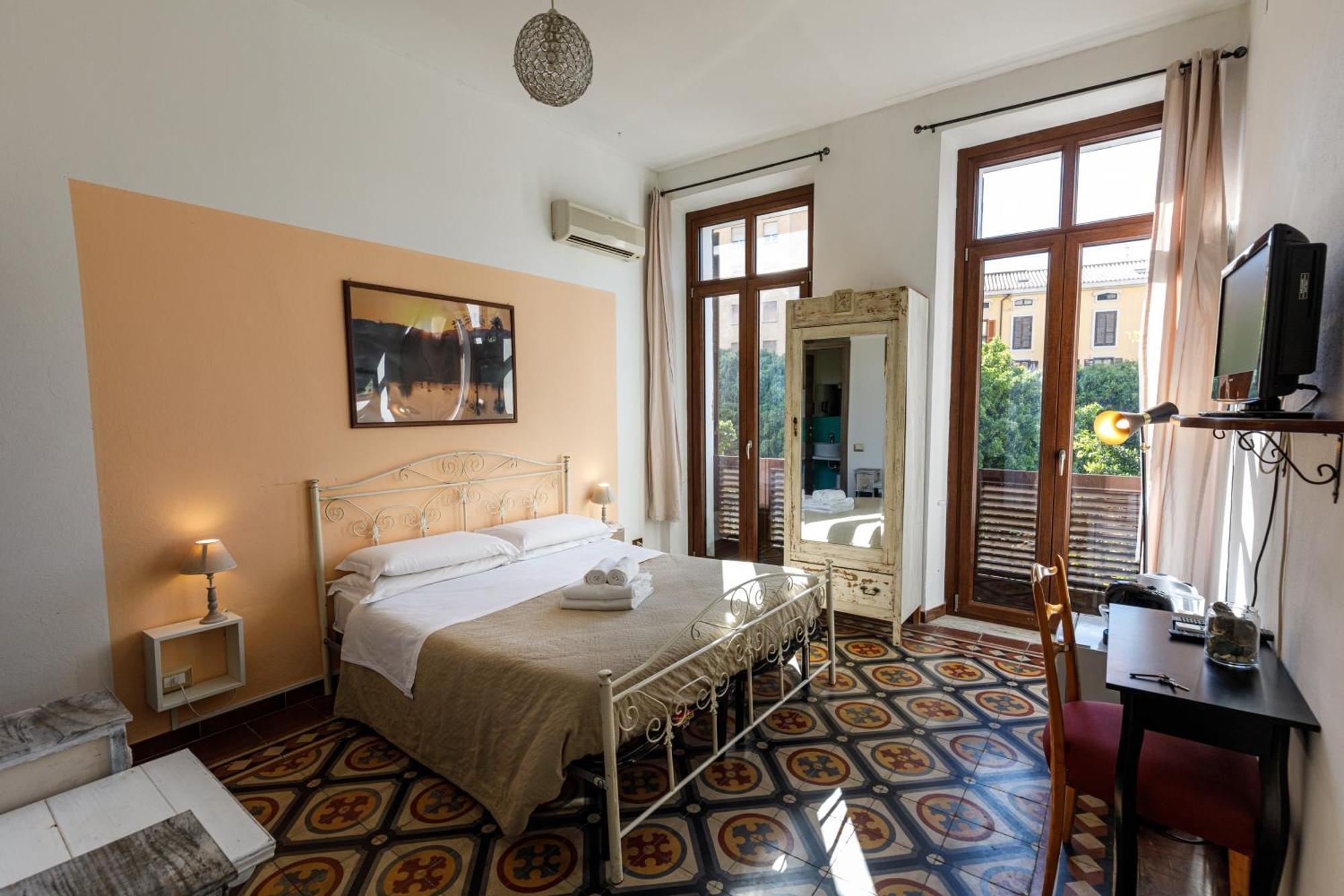 Onlyrooms III - Recommended For Under 30S Cagliari Zimmer foto